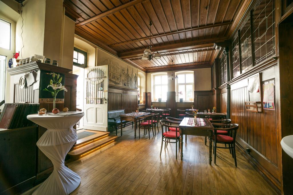 Hotel & Restaurant "Deutscher Kaiser" Perleberg Extérieur photo